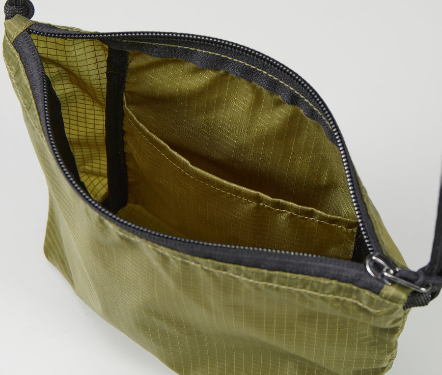 ライトナイロン リップストップ サコッシュ (UA-142001)