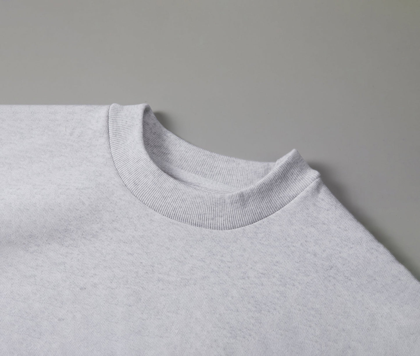 [Screen Print] 15.0oz Open-End Magnum Weight Crew Neck Sweatshirt with Brushed Lining (UA-579901) 