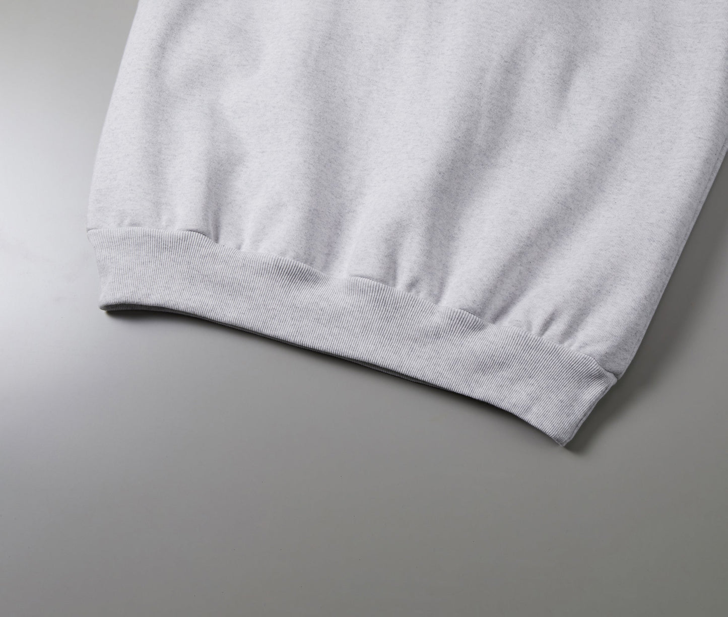 [Screen Print] 15.0oz Open-End Magnum Weight Crew Neck Sweatshirt with Brushed Lining (UA-579901) 